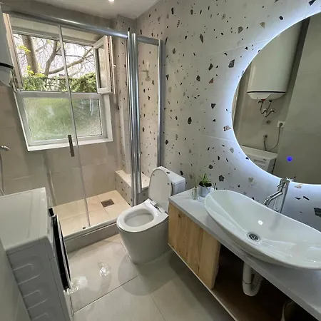 Cozy Flat In Apartment *