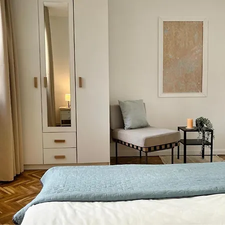 Apartment Cozy Flat In *